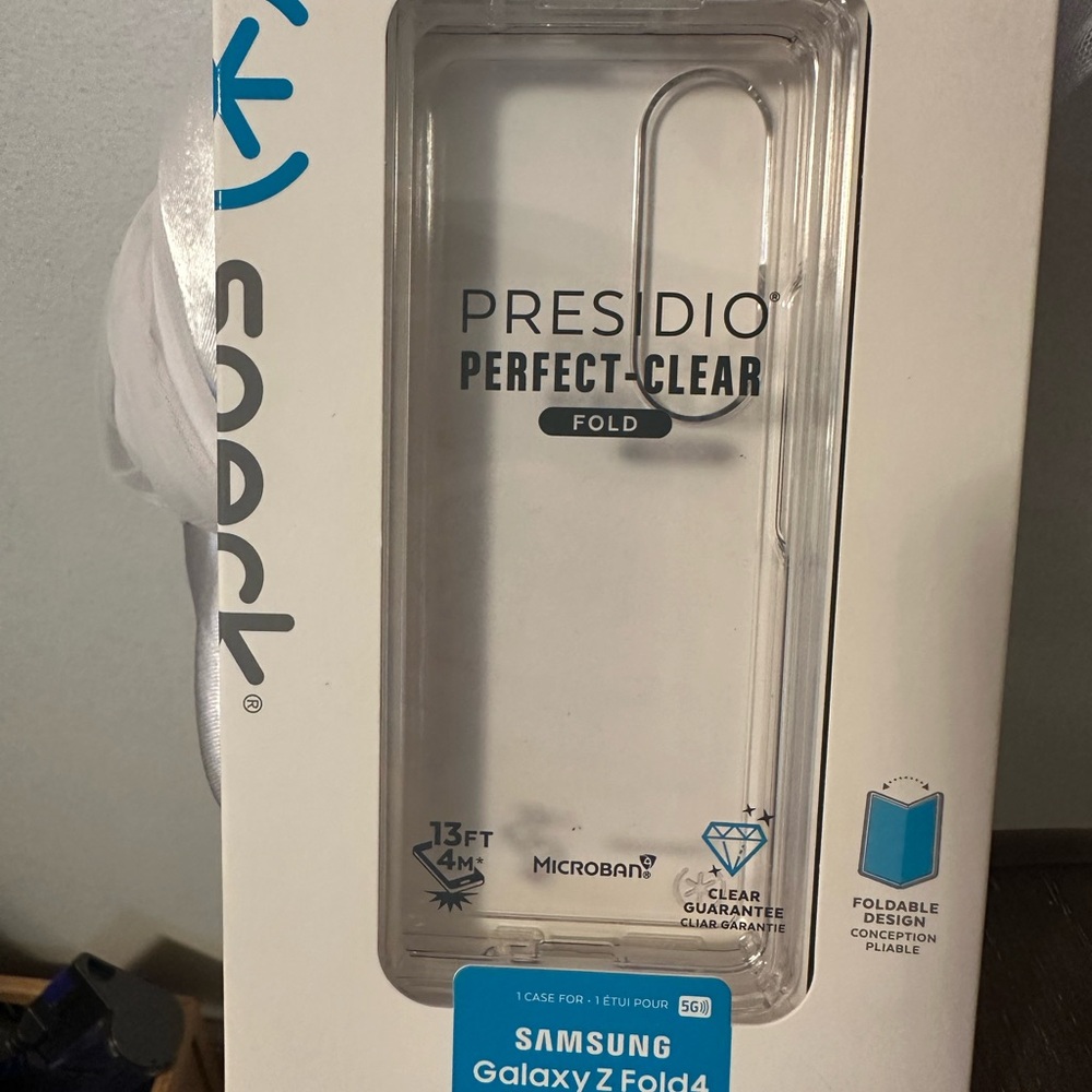 Speck Presidio Clear Case for Samsung Galaxy Z Fold4